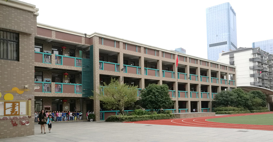 南京五老村小學家長接送安保管理系統(tǒng)案例。